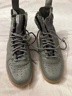 NEW Nike Air Force 1 Mid SF ‘Dark Stucco’
